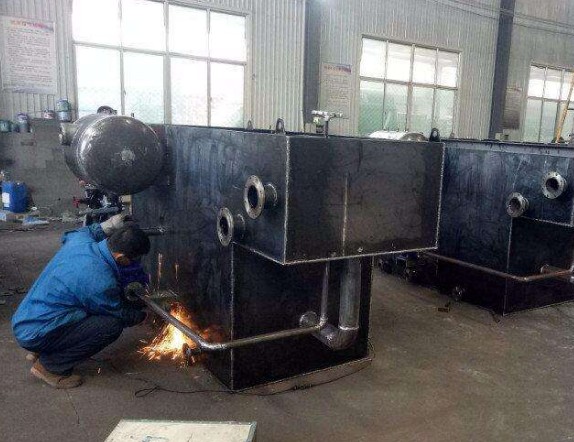 溶氣氣浮機(jī)維護(hù)不可不知的幾點(diǎn)問題-樂中環(huán)保 溶氣氣浮機(jī)維護(hù)不可不知的幾點(diǎn)問題-樂中環(huán)保